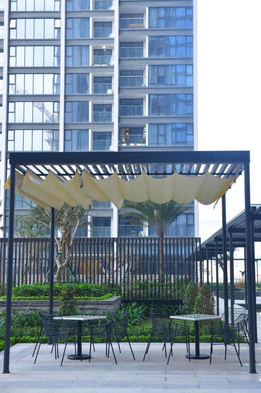 Hi-Home Suites - Vinhomes Metropolis Hanoi Bagian luar foto