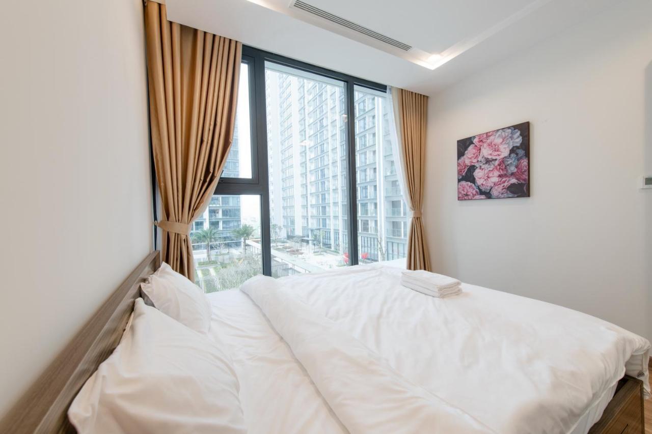 Hi-Home Suites - Vinhomes Metropolis Hanoi Bagian luar foto