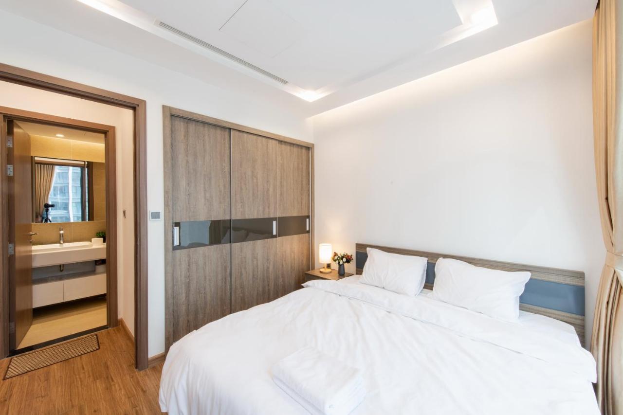 Hi-Home Suites - Vinhomes Metropolis Hanoi Bagian luar foto
