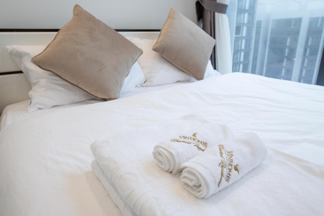 Hi-Home Suites - Vinhomes Metropolis Hanoi Bagian luar foto