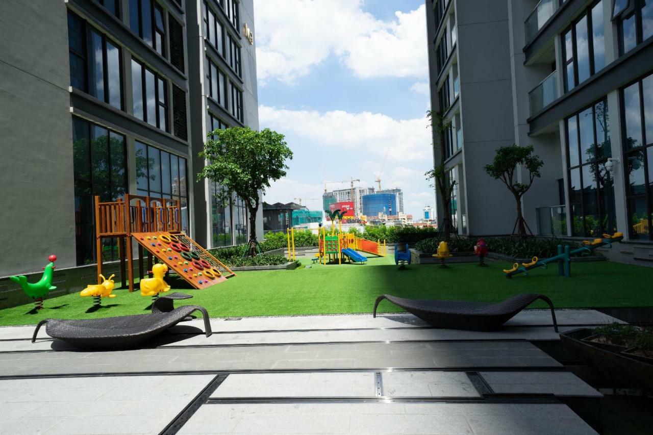 Hi-Home Suites - Vinhomes Metropolis Hanoi Bagian luar foto