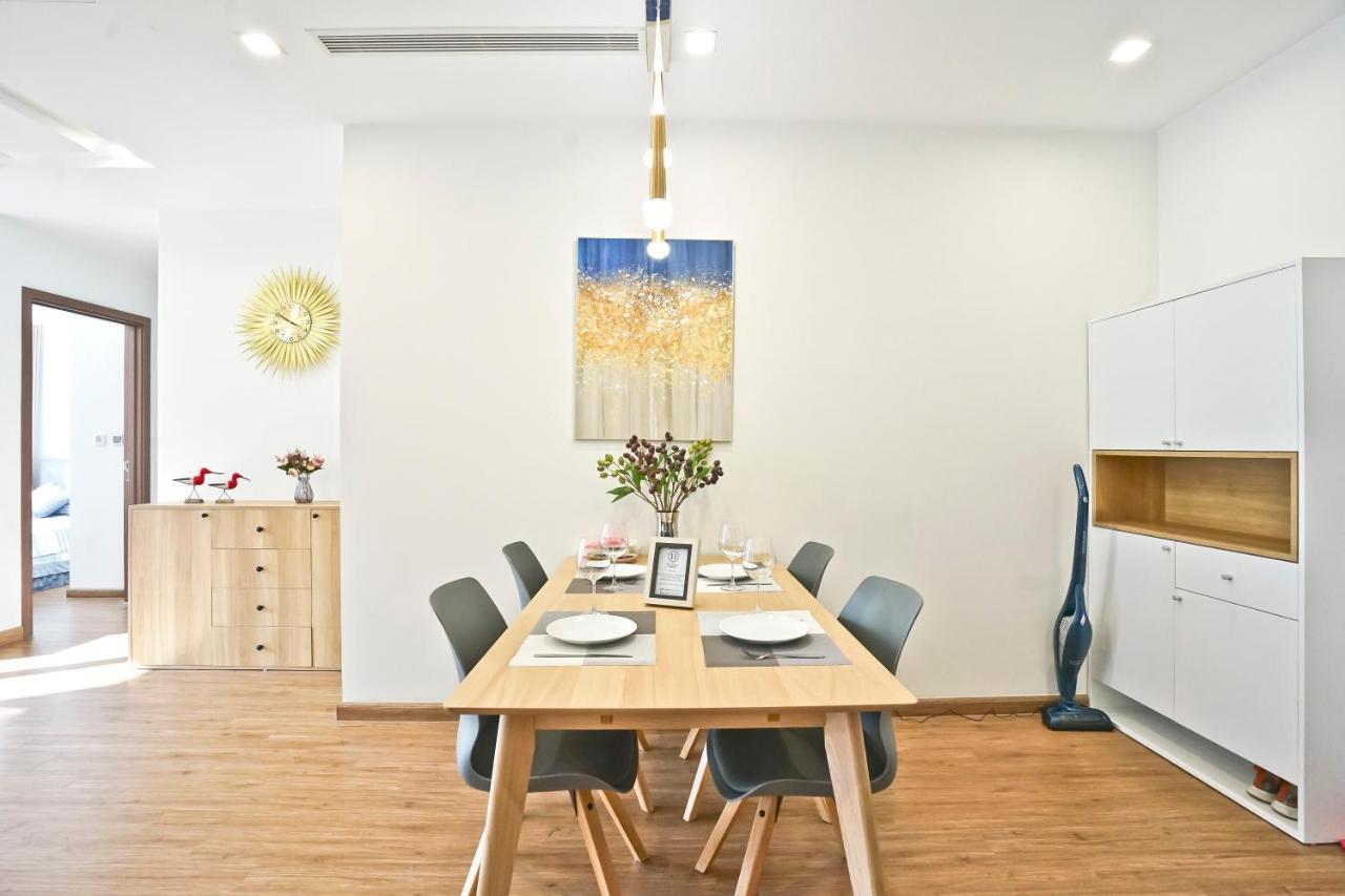Hi-Home Suites - Vinhomes Metropolis Hanoi Bagian luar foto